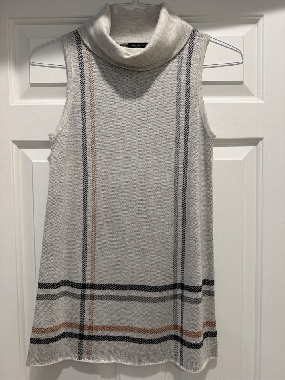 Sleeveless Turtleneck Knit Tunic in Light Gray with Stripe Detail